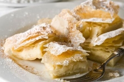 images/bougatsa.jpg