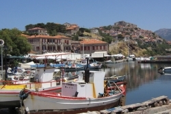 images/molyvos-harbour-vatera.jpg
